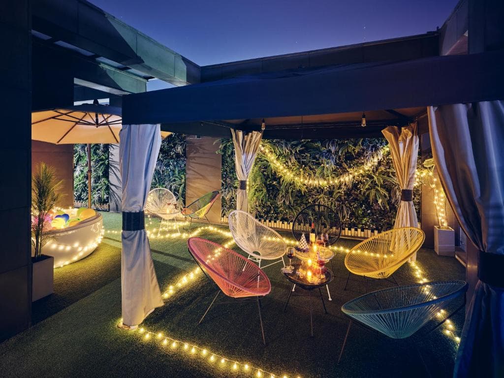 '서울 최고의 핫플레이스에 위치한 가성비 성수동 호텔, 호텔 포코 성수'의 대표 이미지