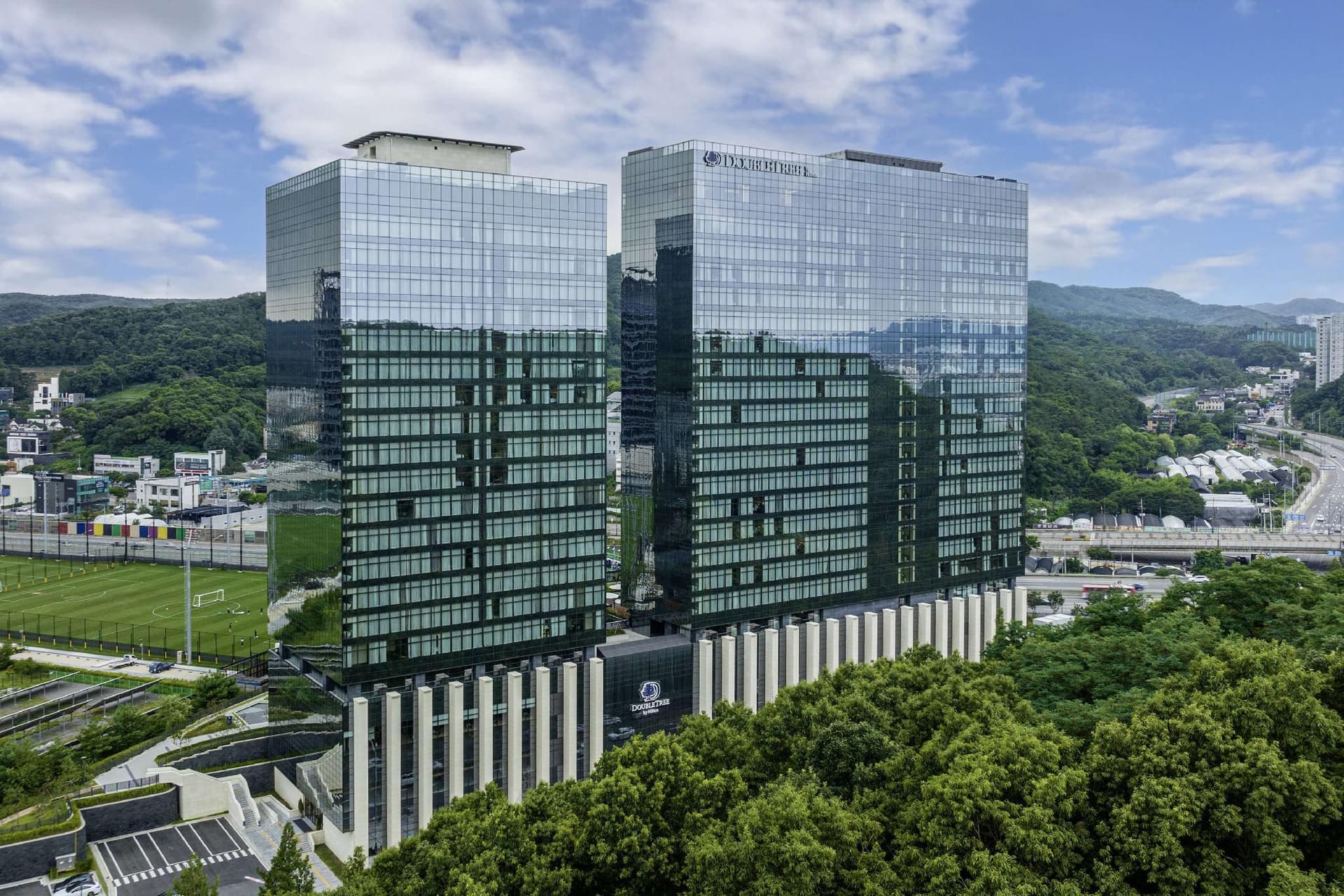 '다채로운 편의시설을 즐길 수 있는 판교 호텔, 더블트리 바이 힐튼 판교'의 대표 이미지