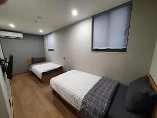 홍대 버즈네스트 호스텔 객실