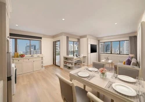 센터 포인트 수쿰빗 10 호텔 조식