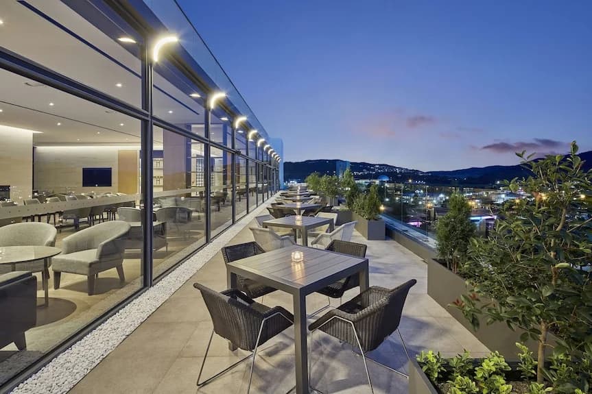 코모도 호텔 레스토랑