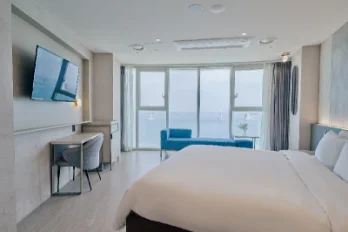 호텔 아쿠아 펠리스 야경