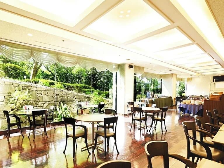 오사카 호텔 몬토레 라 스루 오사카 호텔 외관