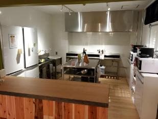 J-호퍼스 오사카 유니버설 로비