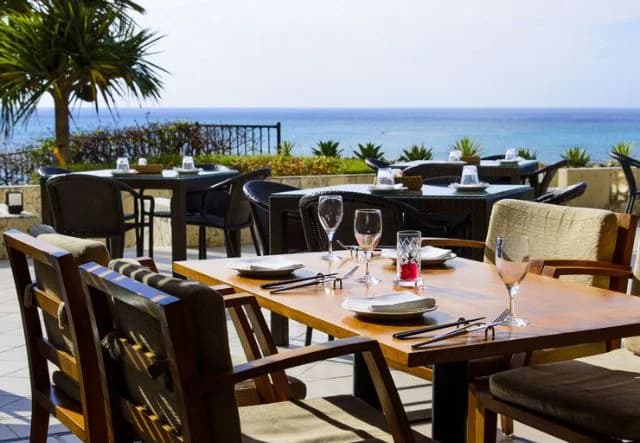 오키나와 본섬 카후우 리조트 후차쿠 콘도 호텔 호텔 외관