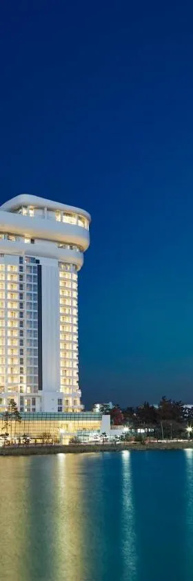 루이스 호텔 강릉 로비