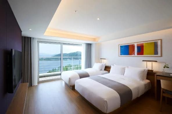 모모제인 게스트하우스 조식