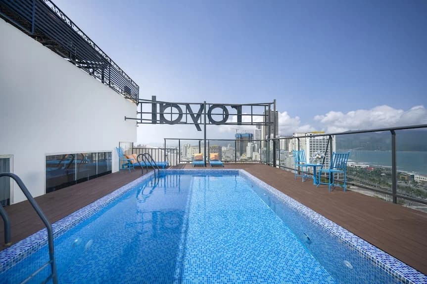 무옹탄 럭셔리 송 한 호텔 수영장