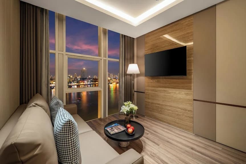 무옹탄 럭셔리 송 한 호텔 야경