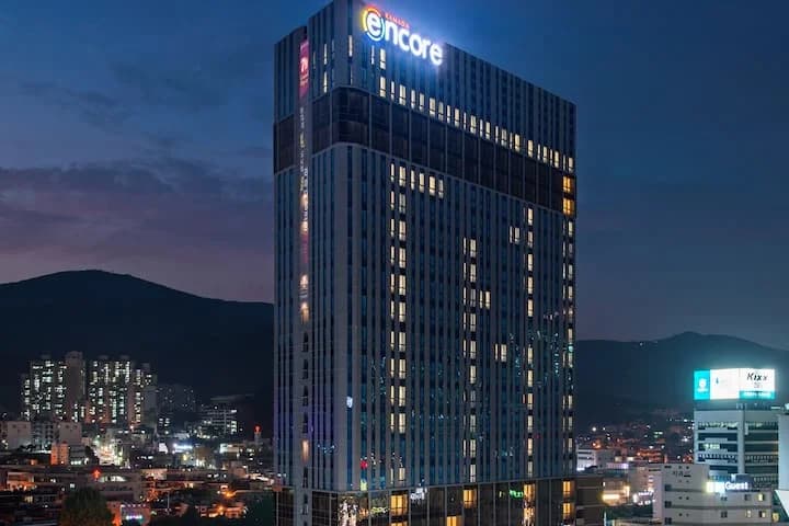 라마다 앙코르 바이 윈덤 부산 해운대 로비