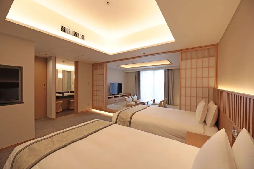 렘 히비야 호텔 수영장