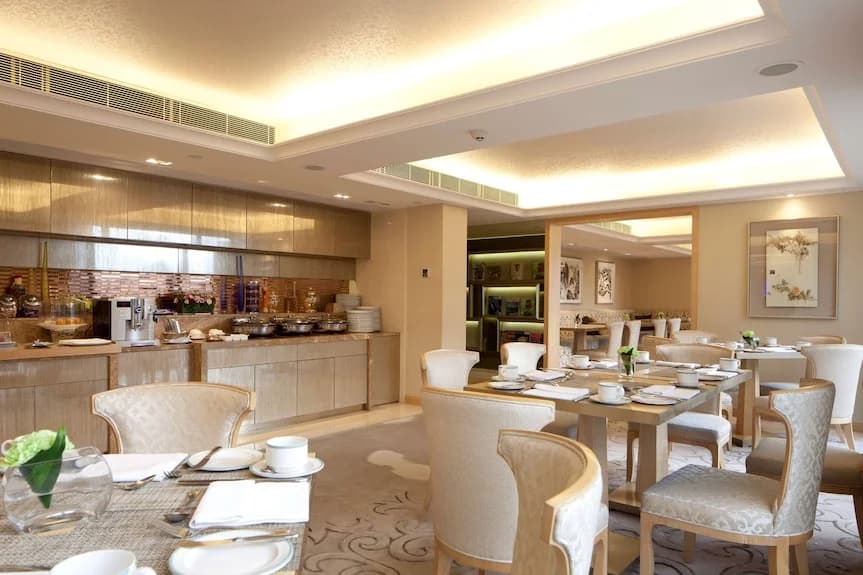 로얄 가든 호텔 수영장