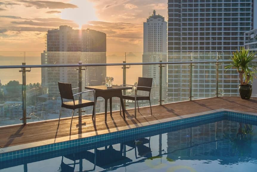 더 서머 호텔 조식