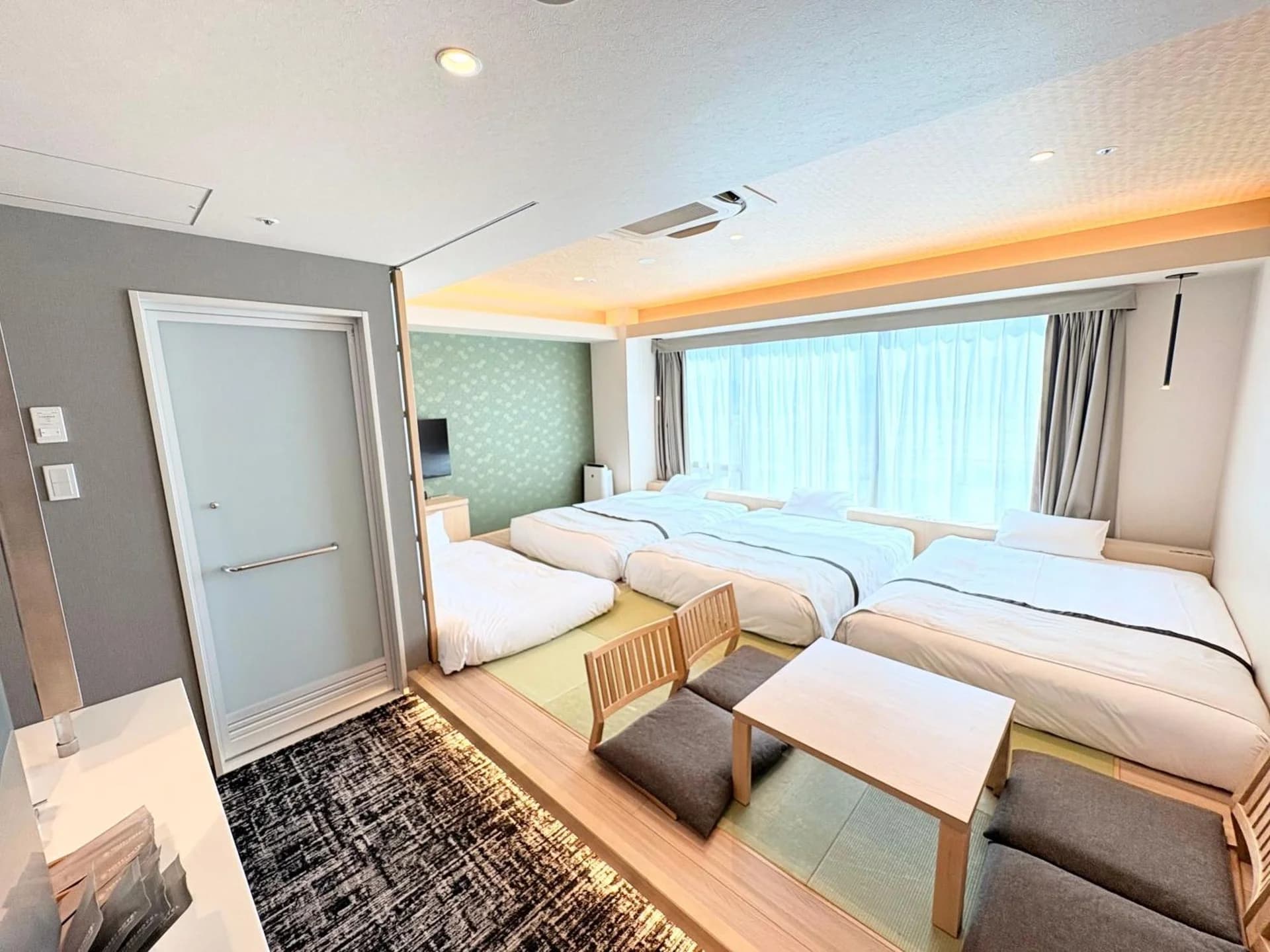 토세이 호텔 코코네 아사쿠사 구라마에 야경