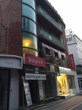 WS 호텔 신촌 야경